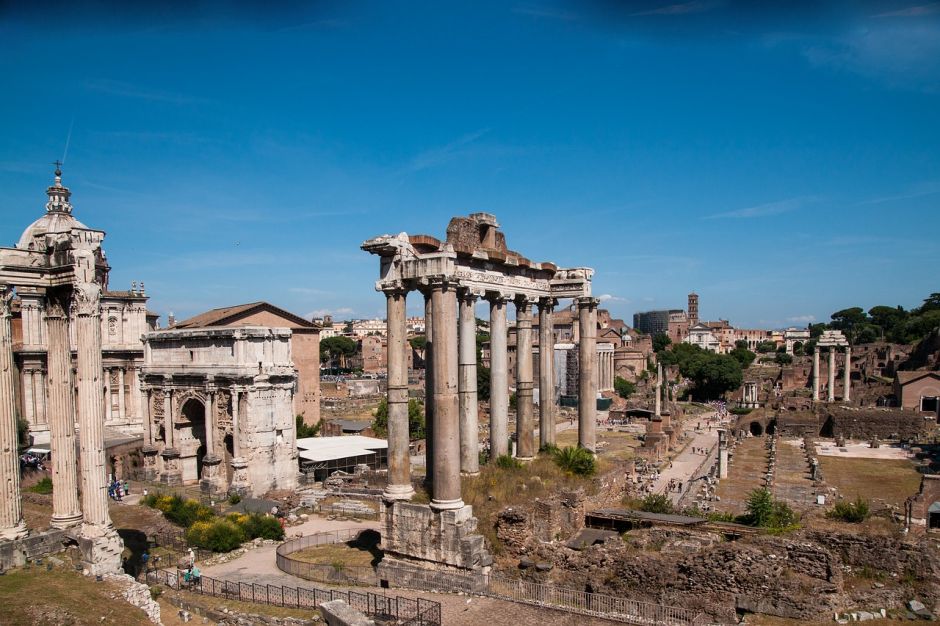 Colosseum Guided Tour with Entry Ticket2